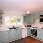 4 Bed In Penrith Oc-80541 *