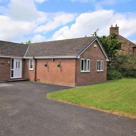 4 Bed In 80541
