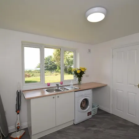 4 Bed In 80541 Holiday home *