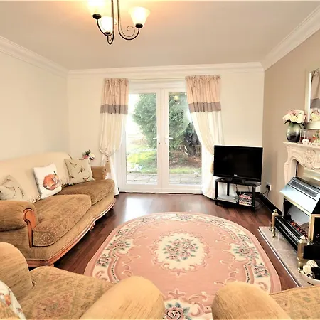 4 Bed In 80541 Holiday home *