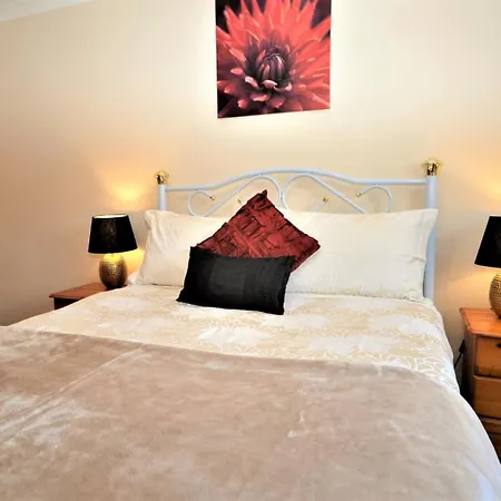 4 Bed In Penrith Oc-80541