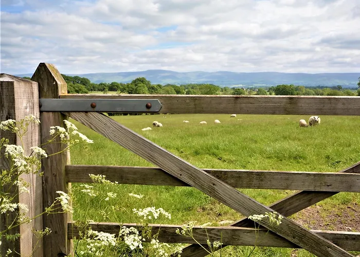 4 Bed In 80541 Ousby